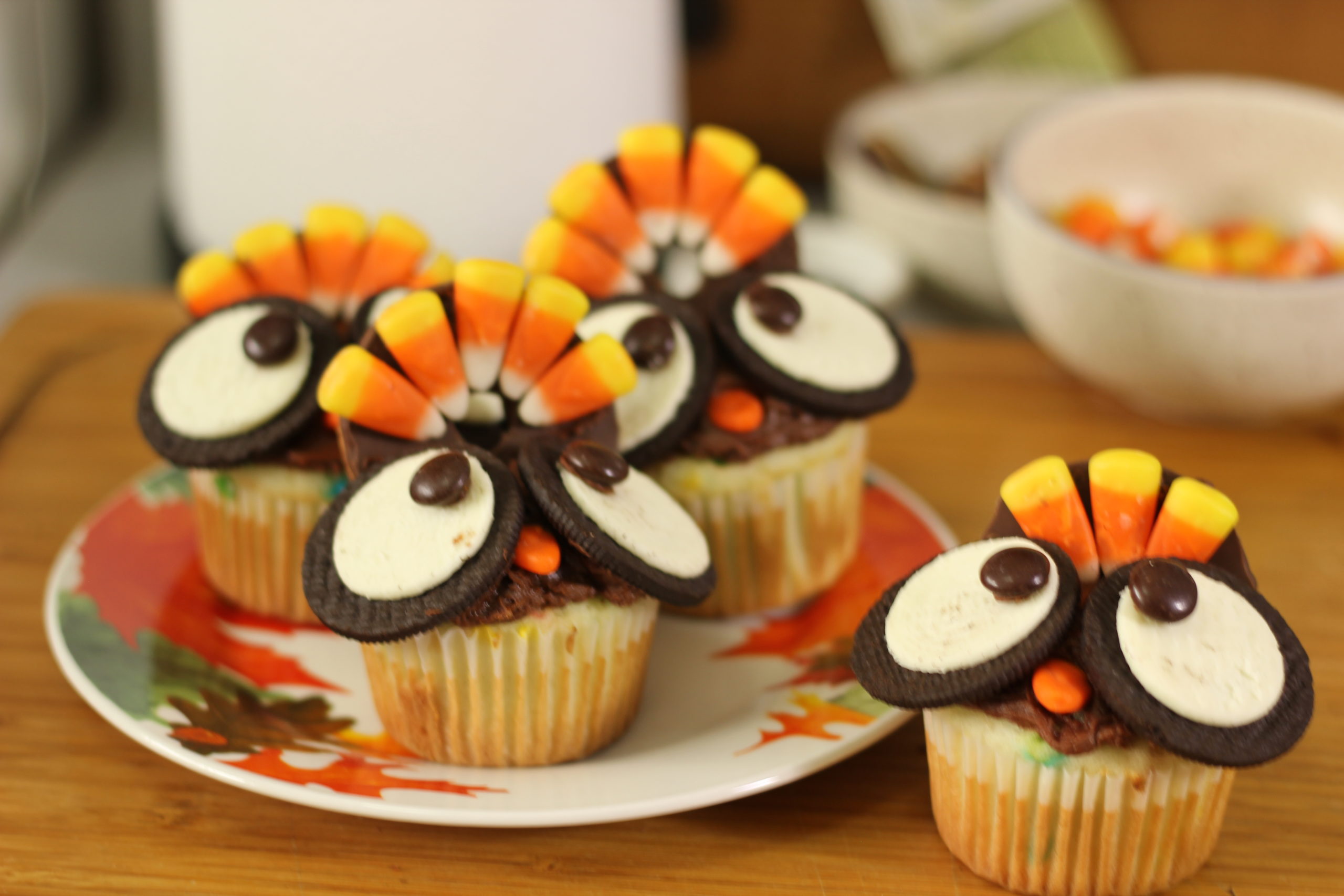 Fun Thanksgiving Themed Cupcakes